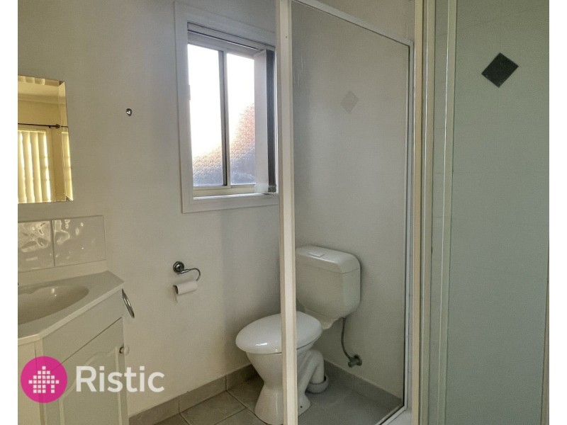 1/22 Hawkes Drive, Mill Park VIC 3082