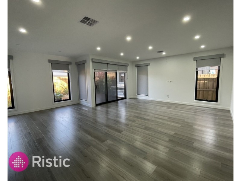 13 Laramie Street, Greenvale VIC 3059