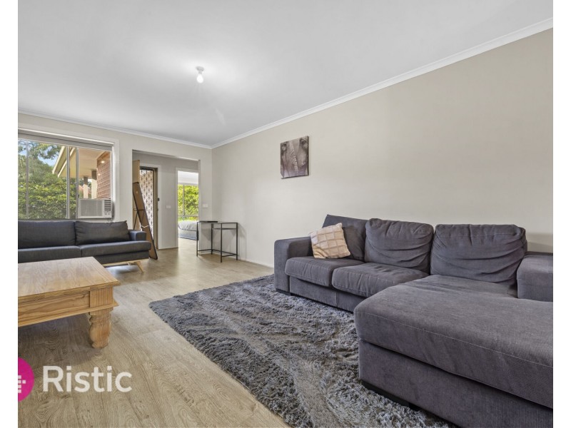 1/7 Lukin Court, Mill Park VIC 3082