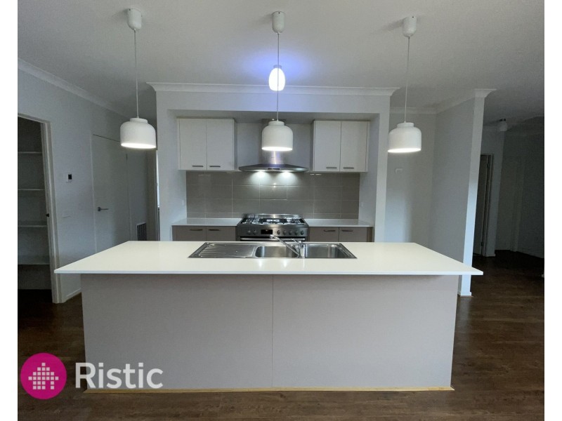 3 Aberfeldy Grove, Wollert VIC 3750