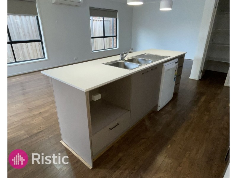 3 Aberfeldy Grove, Wollert VIC 3750