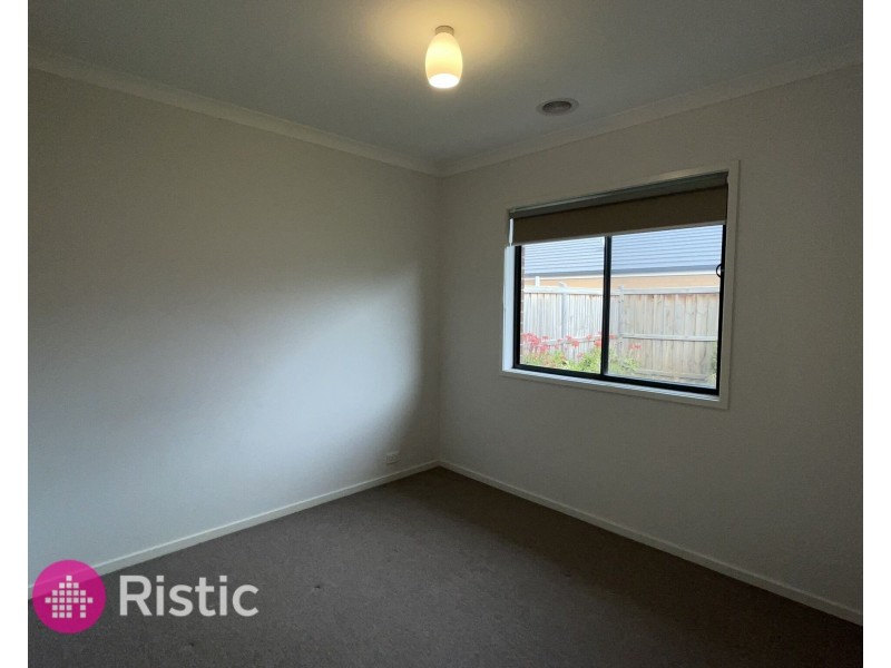 3 Aberfeldy Grove, Wollert VIC 3750