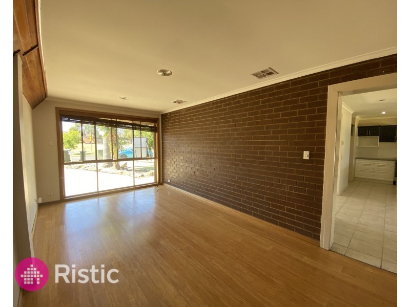 68 Pandora Avenue, Thomastown VIC 3074