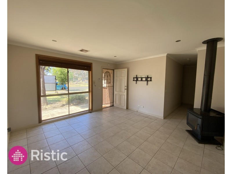 68 Pandora Avenue, Thomastown VIC 3074