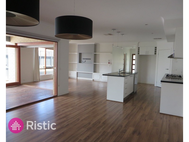 20 Basken Drive, South Morang VIC 3752