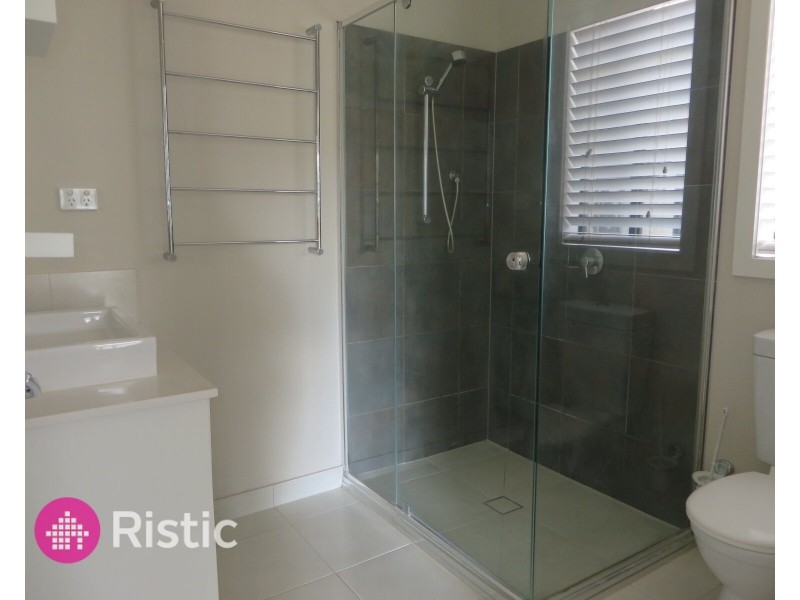 20 Basken Drive, South Morang VIC 3752