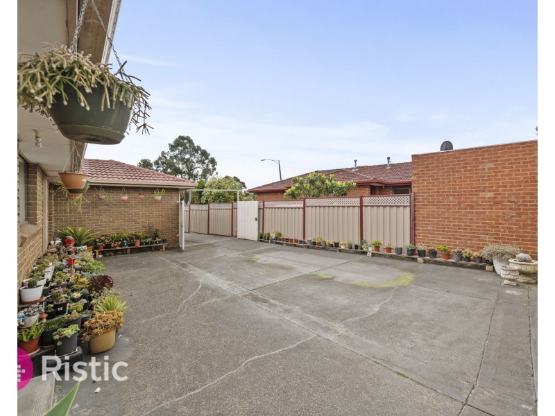 79 Centenary Drive, Mill Park VIC 3082