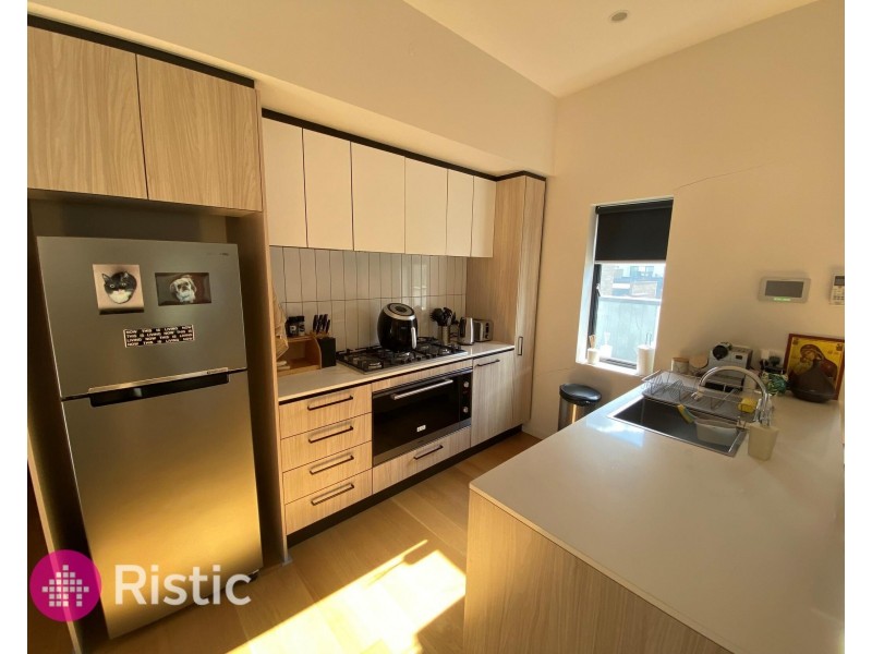 21 Gorman Drive, Mill Park VIC 3082