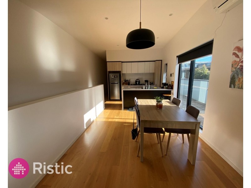 21 Gorman Drive, Mill Park VIC 3082