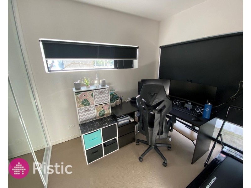 21 Gorman Drive, Mill Park VIC 3082