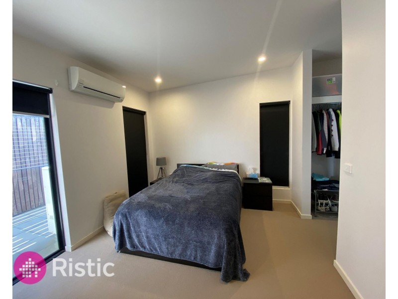 21 Gorman Drive, Mill Park VIC 3082