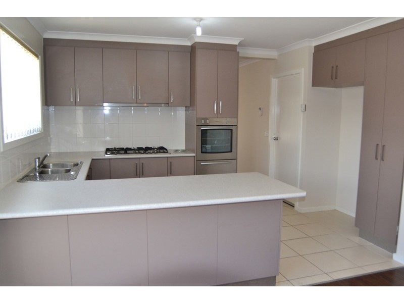 2 Treeview Drive, South Morang VIC 3752