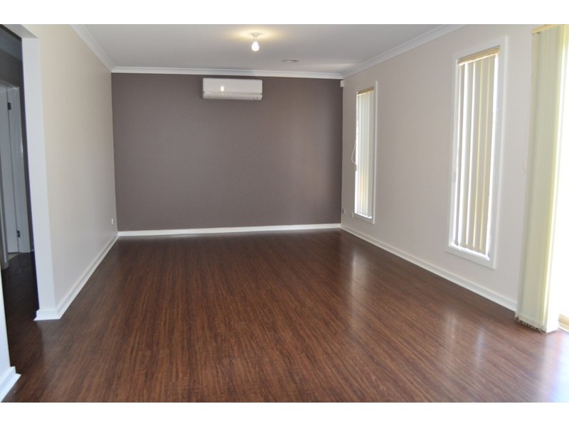 2 Treeview Drive, South Morang VIC 3752