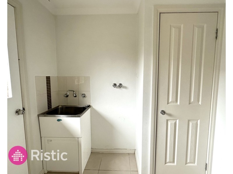 6 Madden Drive, South Morang VIC 3752