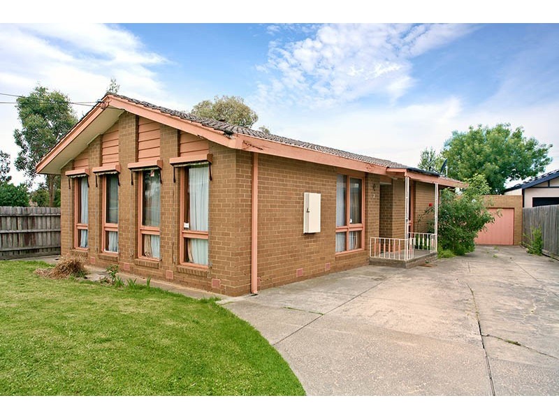 2 Moira Avenue, Reservoir VIC 3073