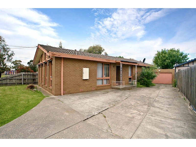 2 Moira Avenue, Reservoir VIC 3073