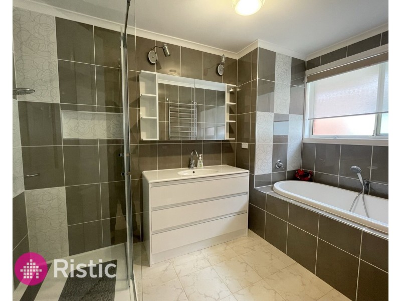 43 Exmouth Road, Craigieburn VIC 3064