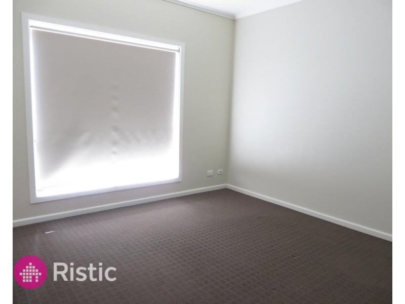 29 Nighthawk Boulevard, South Morang VIC 3752