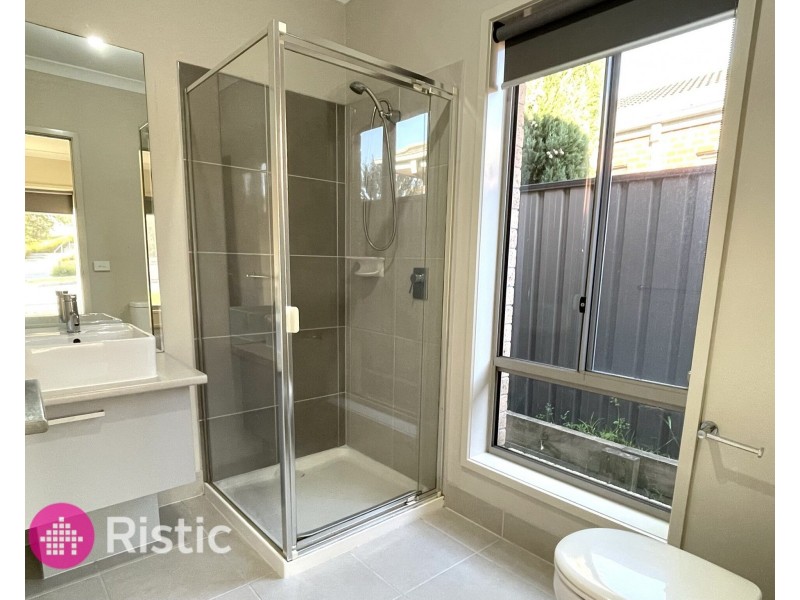 32 Pearson Road, Mernda VIC 3754