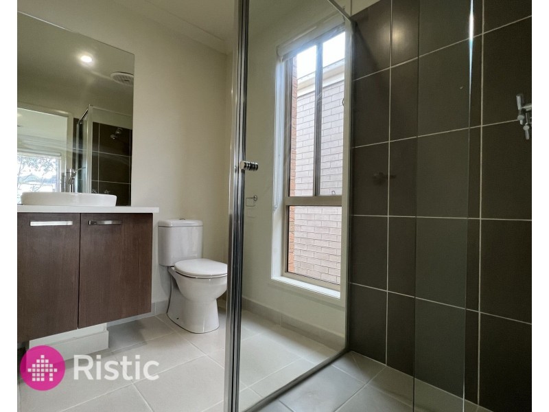 9 Vanin Street, Wollert VIC 3750