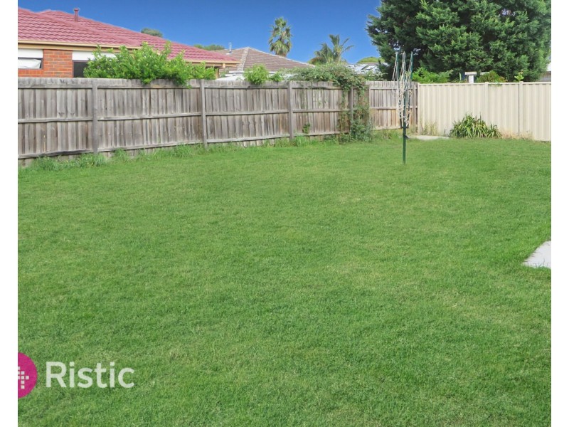 13 Redwood Court, Mill Park VIC 3082