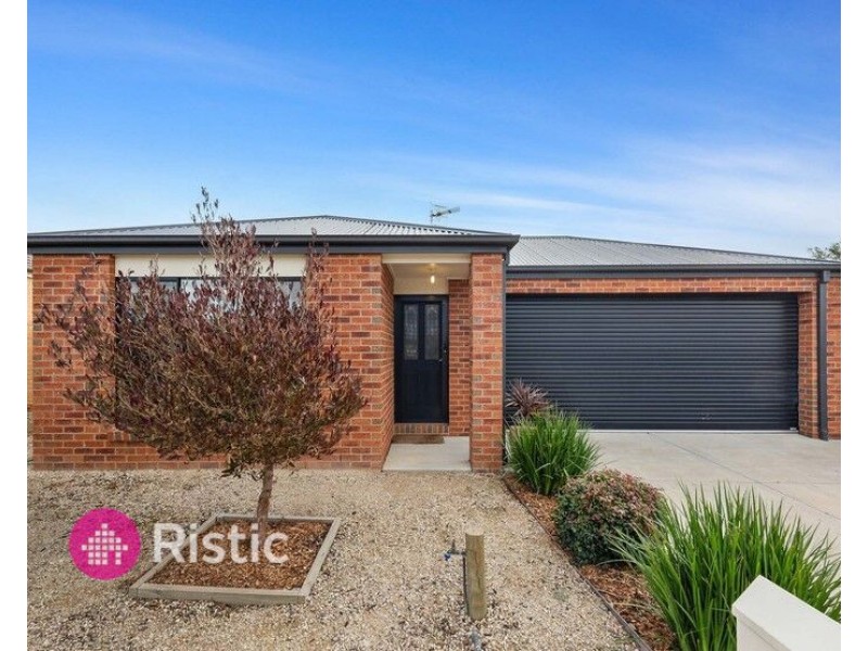 27 Pauline Way, Kilmore VIC 3764