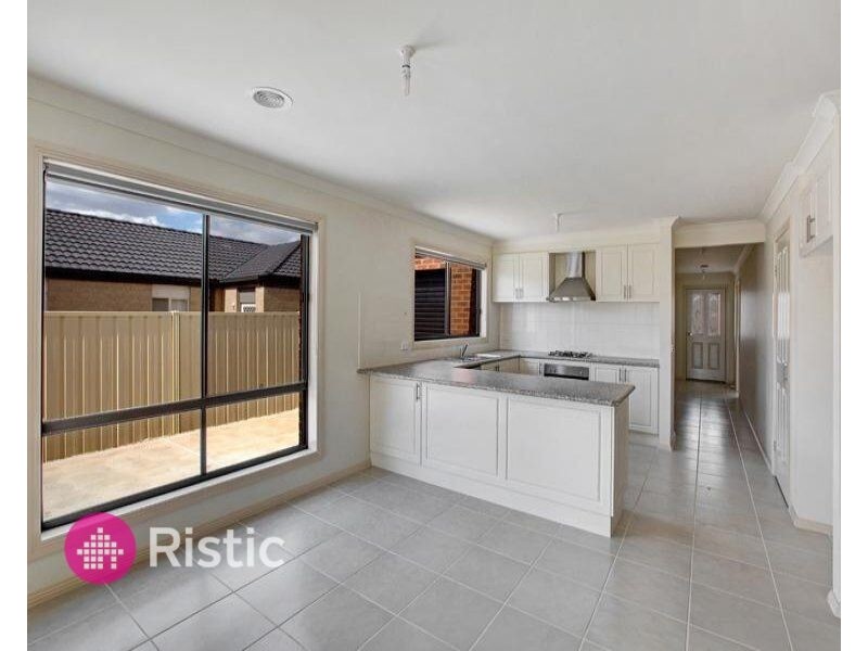 27 Pauline Way, Kilmore VIC 3764
