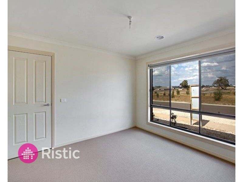 27 Pauline Way, Kilmore VIC 3764