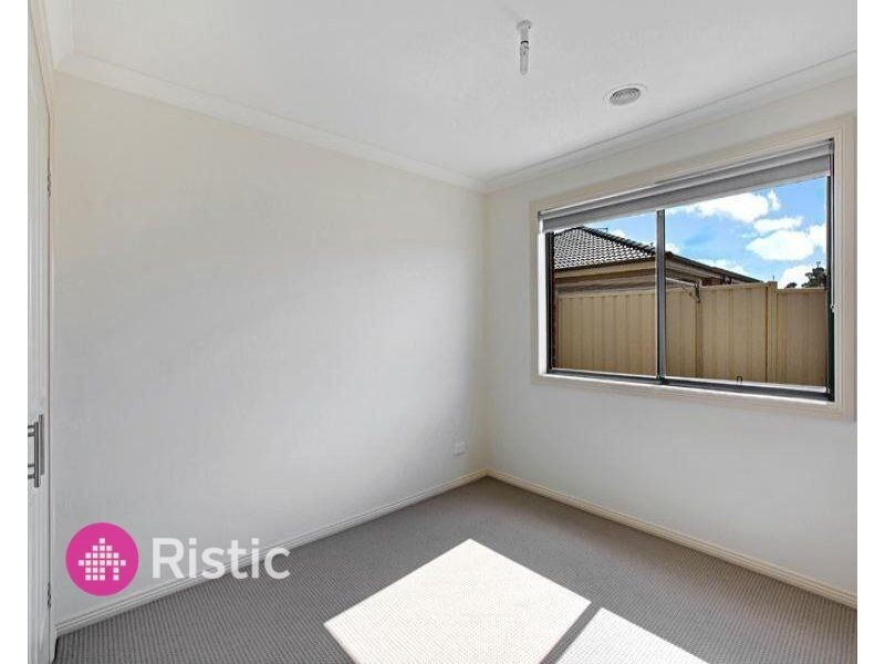 27 Pauline Way, Kilmore VIC 3764