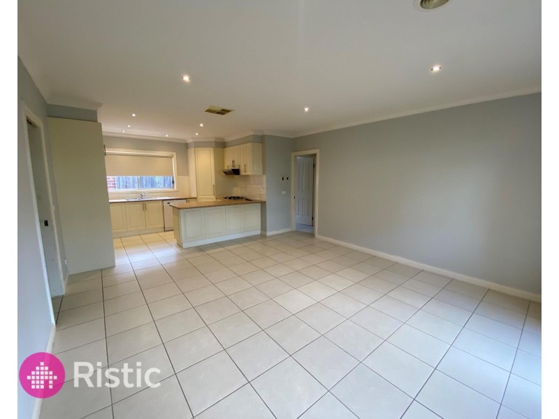 29 Carinya Crescent, South Morang VIC 3752
