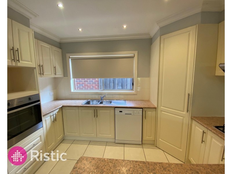 29 Carinya Crescent, South Morang VIC 3752