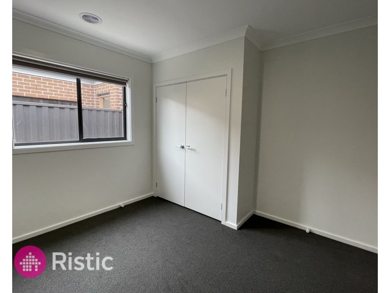 16 Folklore Drive, Wollert VIC 3750
