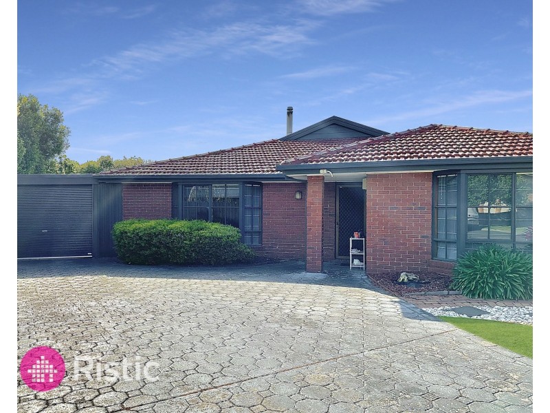5 Fishburn Court, Mill Park VIC 3082