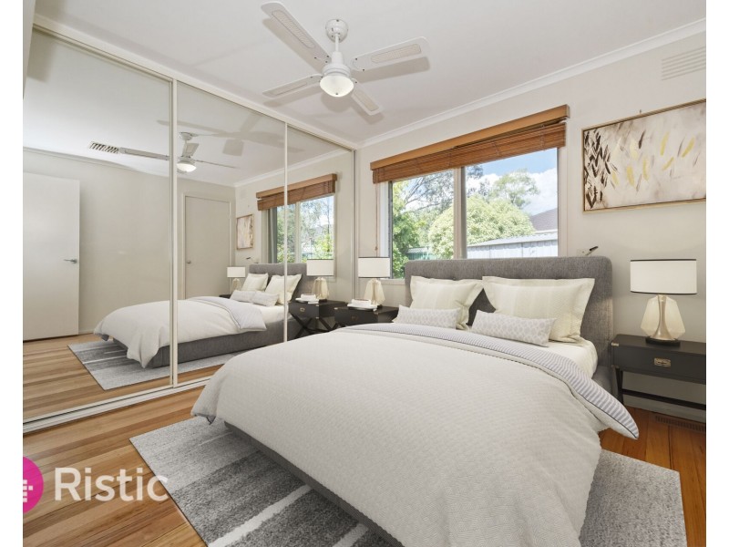 37 Hurlstone Crescent, Mill Park VIC 3082
