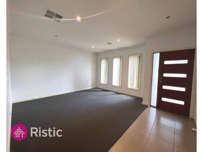 5 Nighthawk Boulevard, South Morang VIC 3752