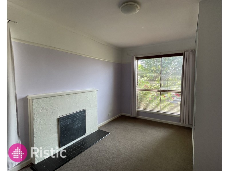 16 Kilmore Avenue, Reservoir VIC 3073