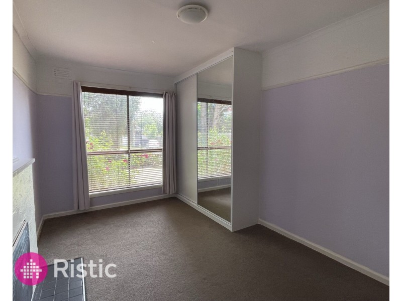 16 Kilmore Avenue, Reservoir VIC 3073