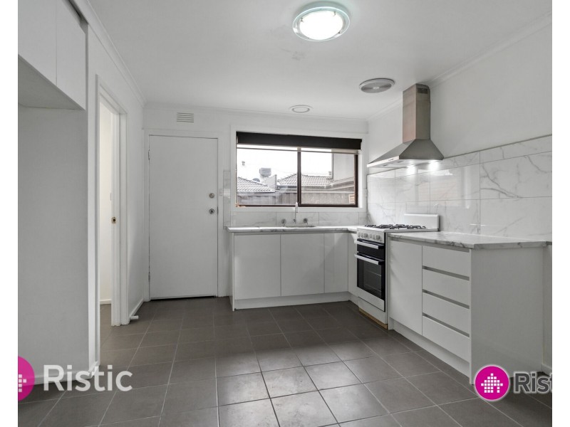 1/18 Duffy Street, Reservoir VIC 3073