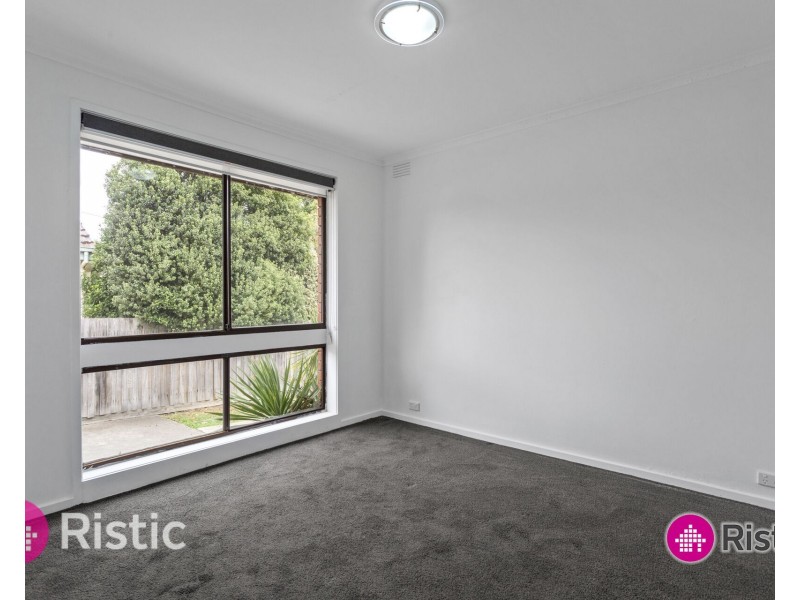 1/18 Duffy Street, Reservoir VIC 3073