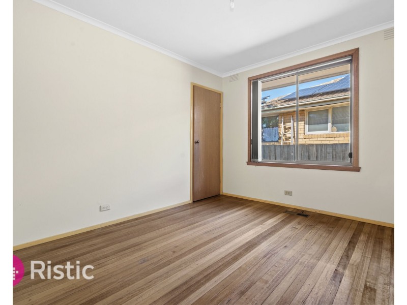 84 Dalton Road, Thomastown VIC 3074