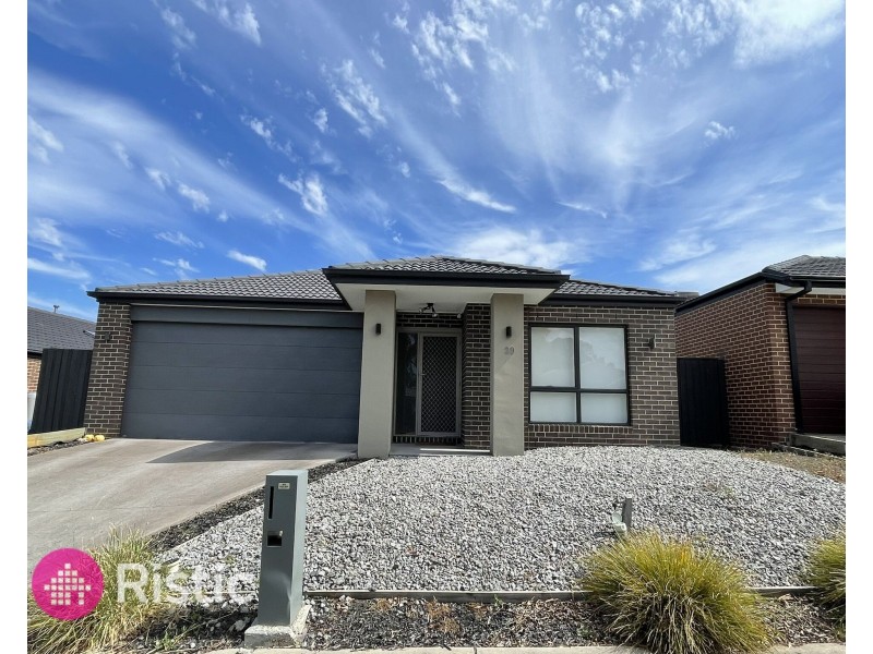 39 Hehr Street, Doreen VIC 3754