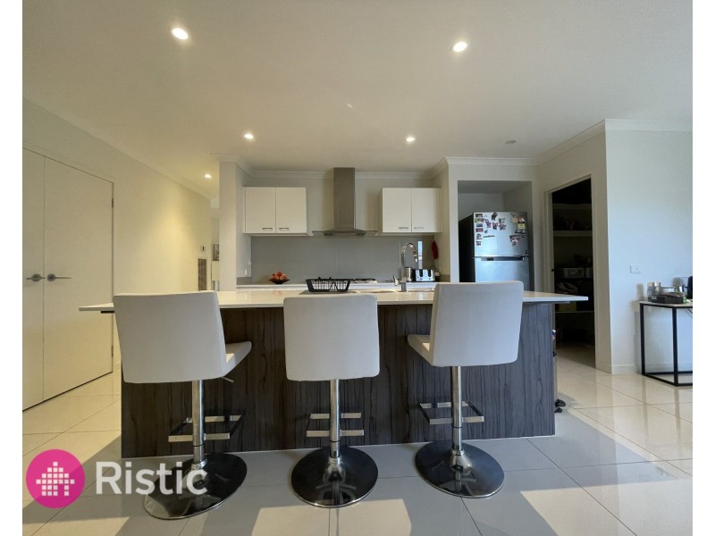 39 Hehr Street, Doreen VIC 3754