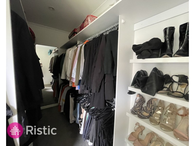 39 Hehr Street, Doreen VIC 3754