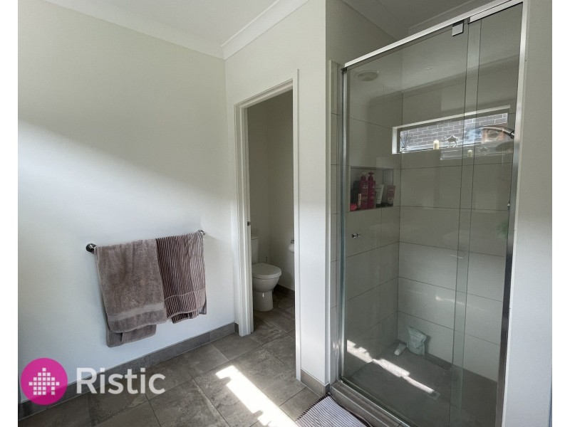 39 Hehr Street, Doreen VIC 3754