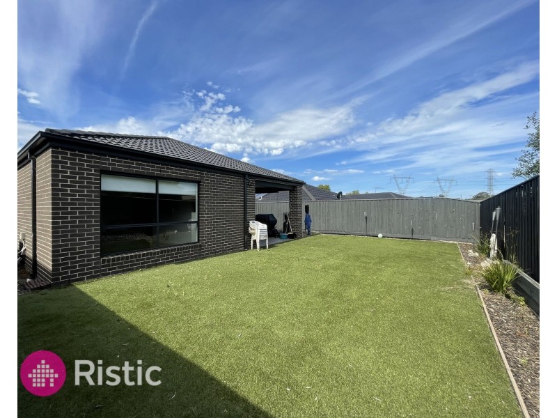 39 Hehr Street, Doreen VIC 3754