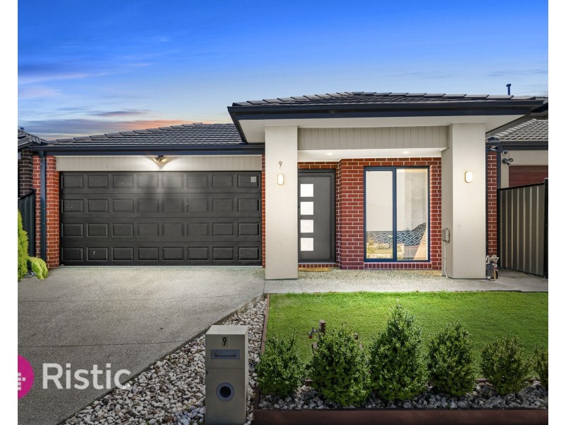 9 Brass Loop, Wollert VIC 3750