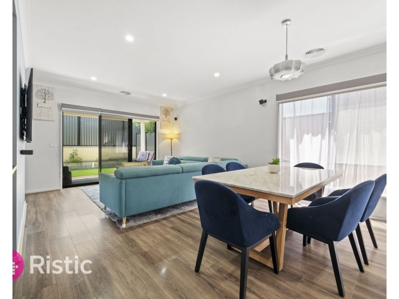 9 Brass Loop, Wollert VIC 3750