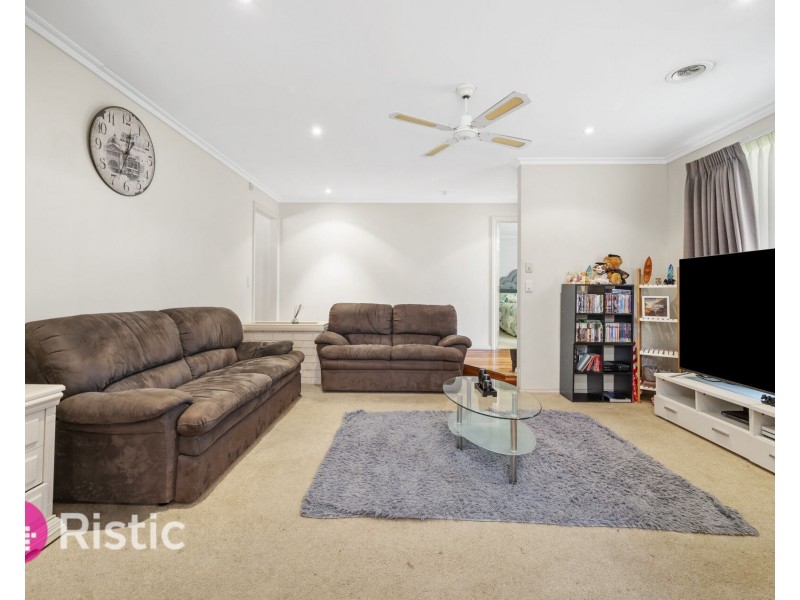 27 Jolly Terrace, South Morang VIC 3752