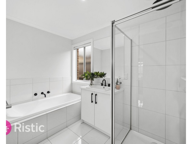 7 Clancy Way, Doreen VIC 3754