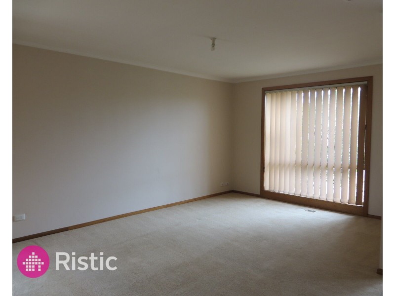 1/23a Pickworth Drive, Mill Park VIC 3082
